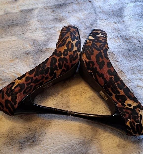 Moda Spana Leopard Print Stilettos  Size 6 - Picture 6 of 9